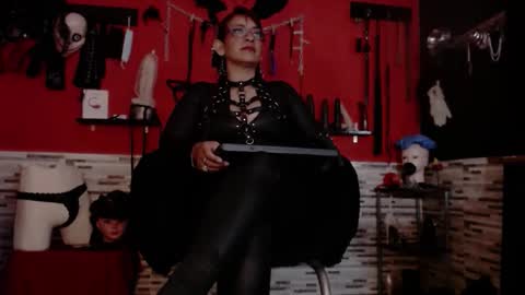 Mistress Miranda online show from October 19, 11:15 am