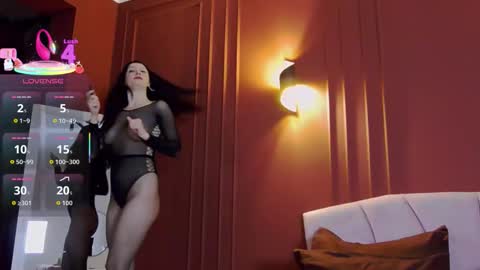 Olivia online show from January 13, 6:59 pm