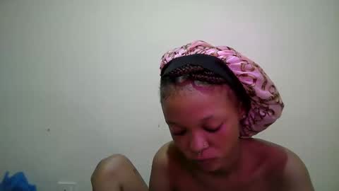 miss_rihanna2 online show from April 14, 3:15 pm