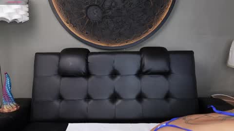 Vaiolette online show from May 22, 11:28 am