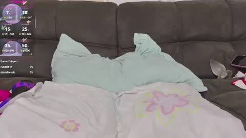 hanna    online show from July 23, 1:58 am