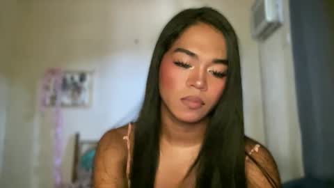 miss_veron_xoxo online show from April 14, 6:49 am