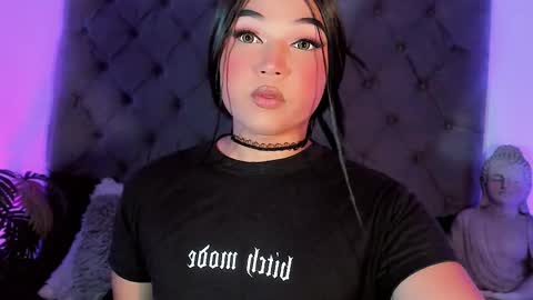 miss_zz online show from March 26, 7:08 pm