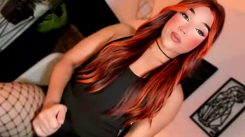 miss_zz online show from June 11, 6:39 pm