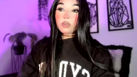 miss_zz online show from July 9, 4:27 am