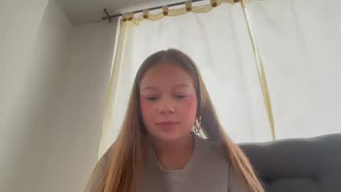 Alannah online show from June 19, 4:57 pm