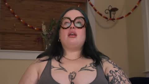 Miss Bika online show from March 6, 9:36 am