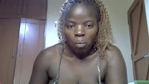 misscandy352_ online show from June 28, 3:30 pm