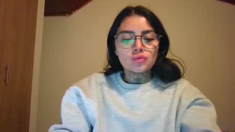 melodie  online show from February 11, 4:27 am