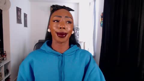 Emilie Diaz online show from March 30, 3:56 pm