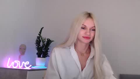 EMMA online show from December 8, 1:08 am