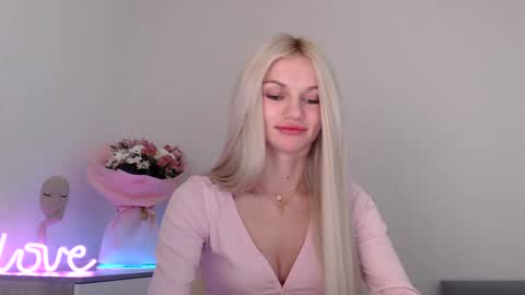 EMMA online show from December 23, 10:23 pm