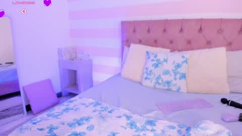 Melany Hiller online show from March 4, 9:40 am