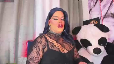 kassandra lazcano online show from June 30, 12:32 am