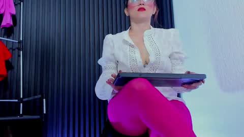 misskathyfox online show from November 26, 5:53 pm