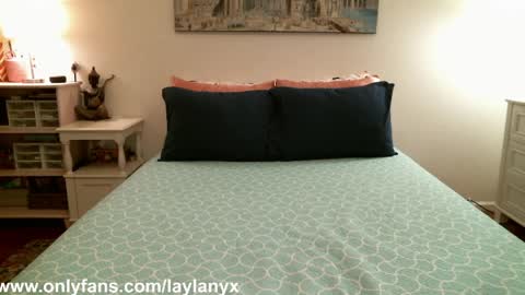 Layla Nyx online show from April 2, 9:33 pm