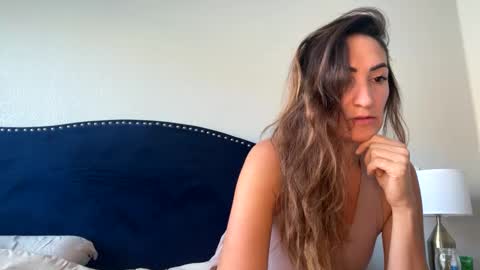 CreationQueen online show from December 5, 6:28 pm
