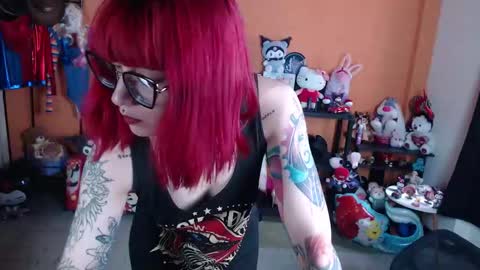 Miss Mia online show from February 17, 8:30 pm