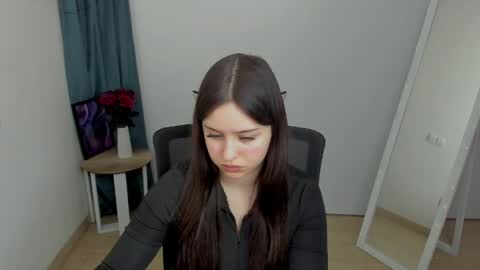 Mia online show from May 11, 12:56 pm