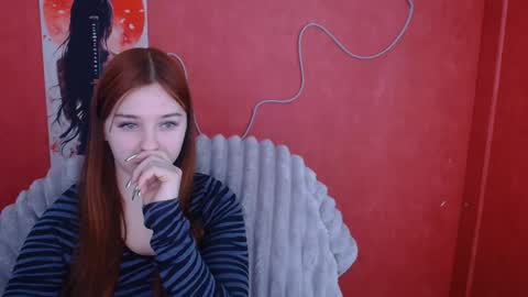 Mia online show from February 2, 12:23 pm