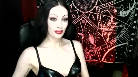 MissMoonDoll online show from February 2, 4:48 am