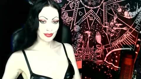 MissMoonDoll online show from February 23, 5:42 am