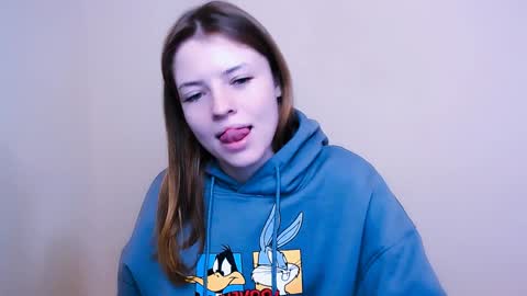 Snapshot of missoliviaa_ chatting on January 10, 1:20 pm Olivia online show from January 10, 1:20 pm