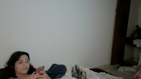 sarah online show from February 6, 9:06 pm