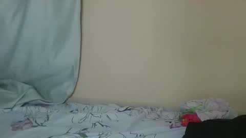 pretty gal online show from March 7, 6:54 pm