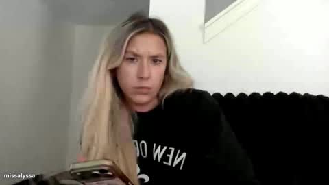 Alyssa online show from May 21, 3:40 pm