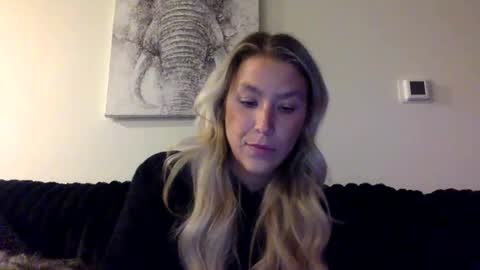 Alyssa online show from April 21, 1:42 am