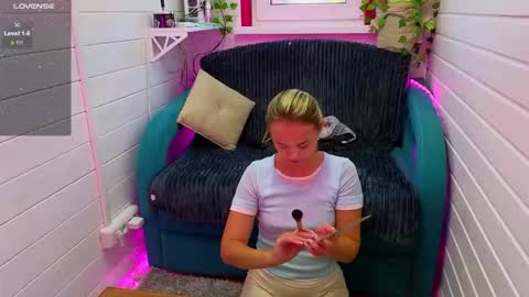 . online show from September 10, 6:14 am