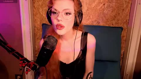 Tacodeluxe online show from February 28, 2:37 am