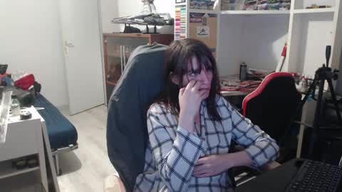 missthon online show from February 24, 7:06 pm