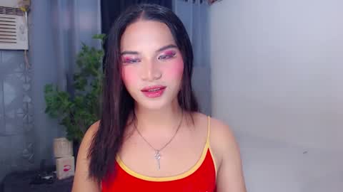 misstrishontop online show from January 19, 8:07 am