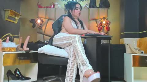 Victoria  online show from September 9, 10:54 pm