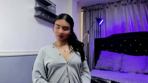 Missy  online show from November 9, 8:55 pm