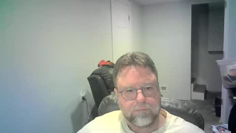 Mr. Happy online show from February 12, 7:34 am