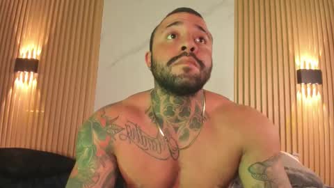 venom online show from December 15, 8:05 pm