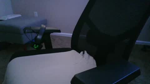 Julius online show from November 22, 9:35 pm