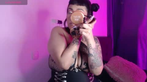 Snapshot of mistress_ditta2 chatting on February 13, 6:52 am       online show from February 13, 6:52 am