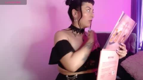 Snapshot of mistress_ditta2 chatting on February 13, 9:06 pm       online show from February 13, 9:06 pm