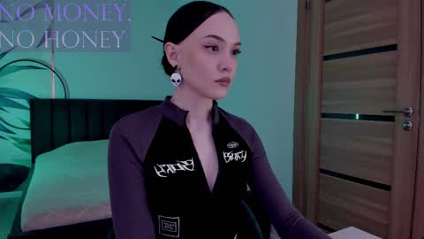 Mistress Mia online show from November 7, 4:37 am