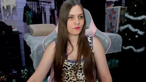 Snapshot of mistress_priest chatting on January 9, 8:55 pm Dirty Priest and Ivi online show from January 9, 8:55 pm