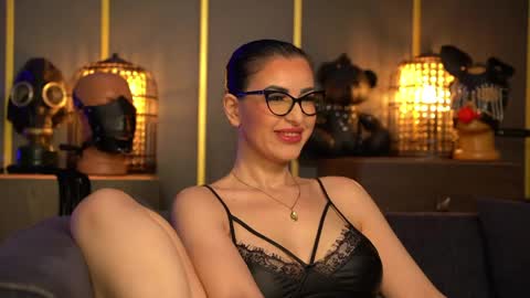 Mistress Kelly online show from April 9, 9:53 pm