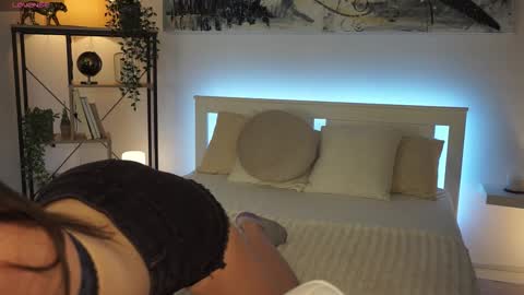 Sindy online show from March 13, 8:50 am