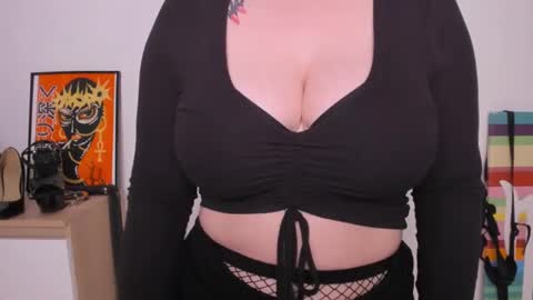 SANDY online show from January 30, 8:42 pm