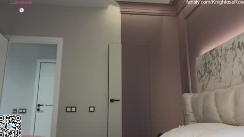 misty_roseee online show from January 24, 3:54 am