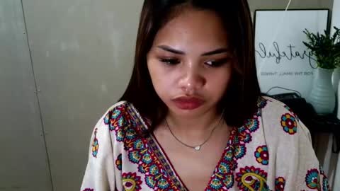mitena_fox333 online show from May 2, 3:56 am
