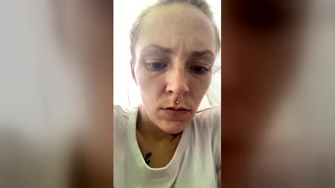 mj4204200 online show from April 26, 12:58 pm